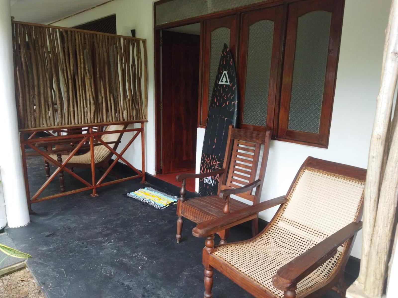 Lion Paradise Surf Beach Matara Exterior photo